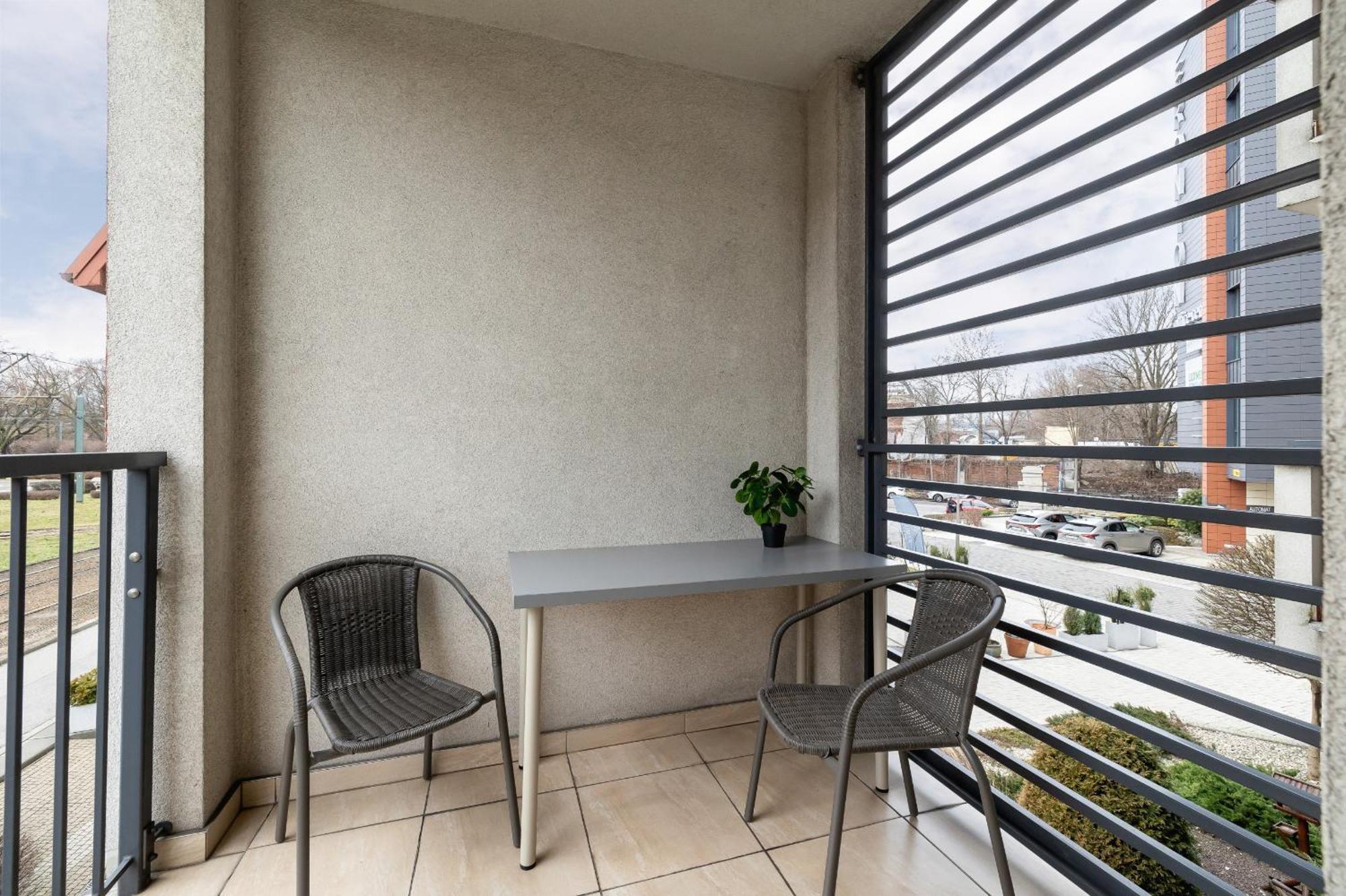 Stylish Apartment With Balcony & Parking Cracow By Noclegi Renters Krakow Ngoại thất bức ảnh
